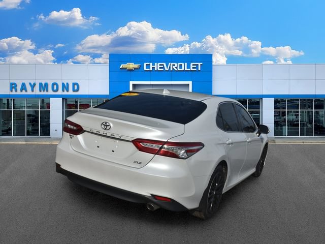 Used 2020 Toyota Camry XLE FWD image 4