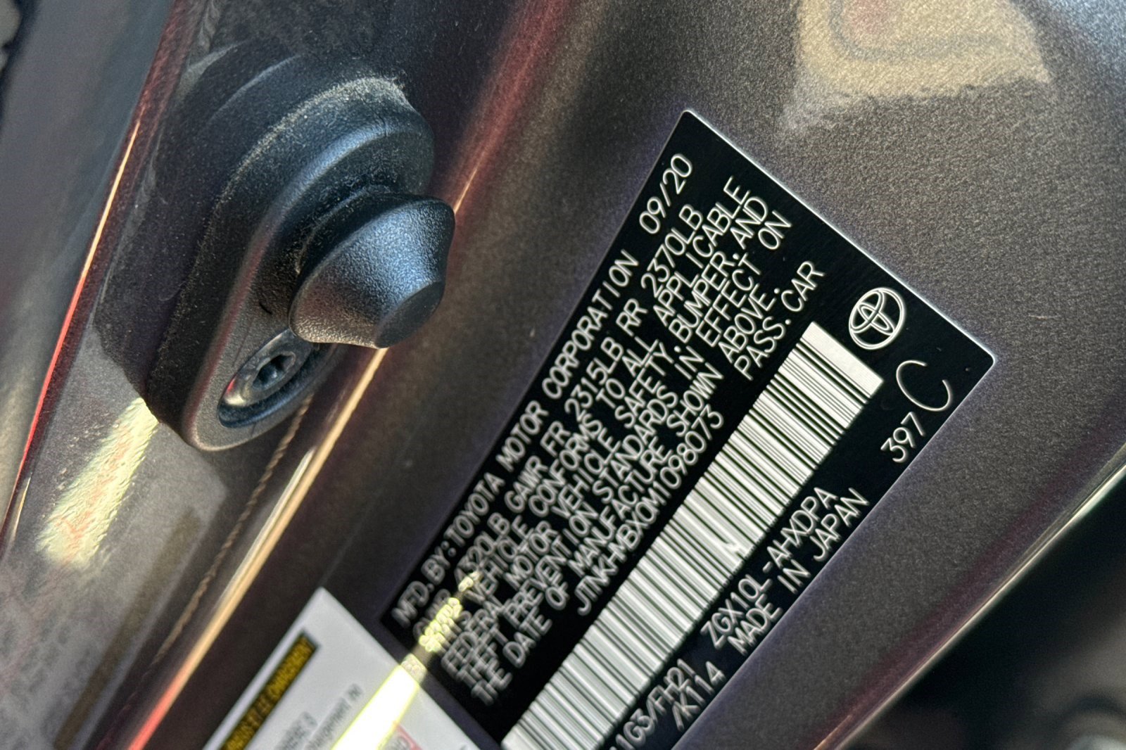 Used 2021 Toyota C-HR LE image 19