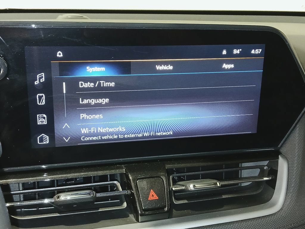 Used 2024 Chevrolet TrailBlazer LT w/ Convenience Package FWD image 25