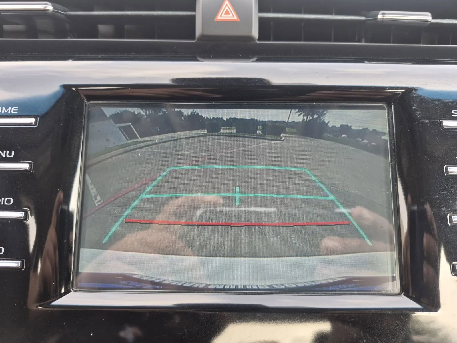 Used 2018 Toyota Camry SE FWD image 23