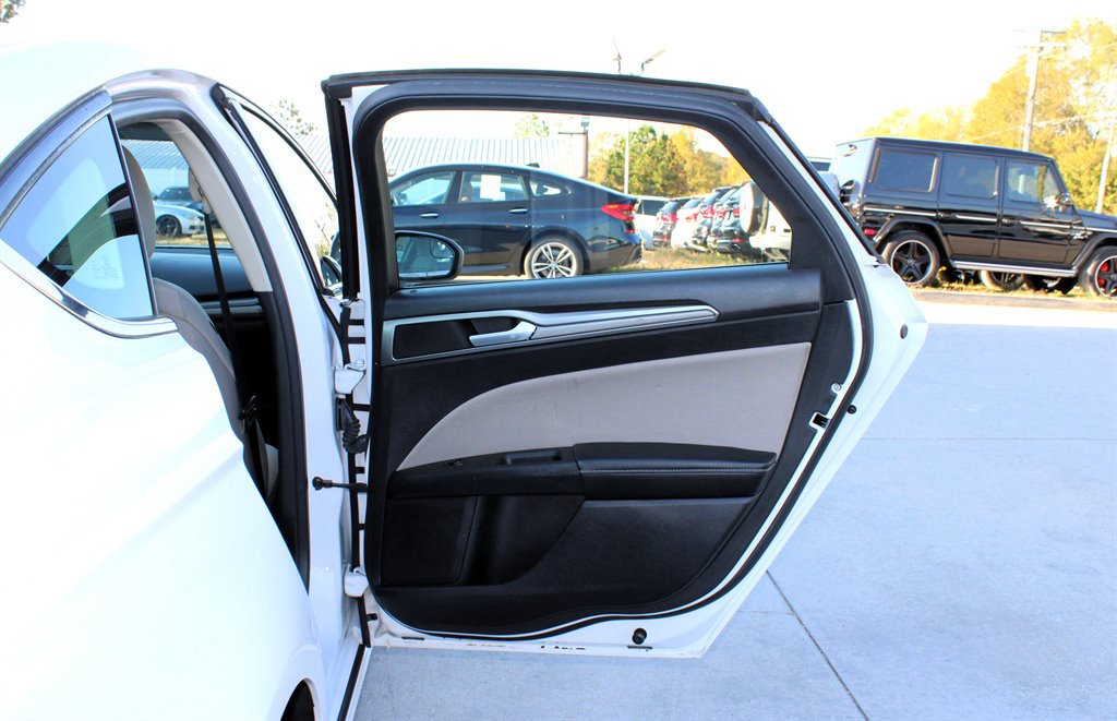 Used 2018 Ford Fusion S image 31