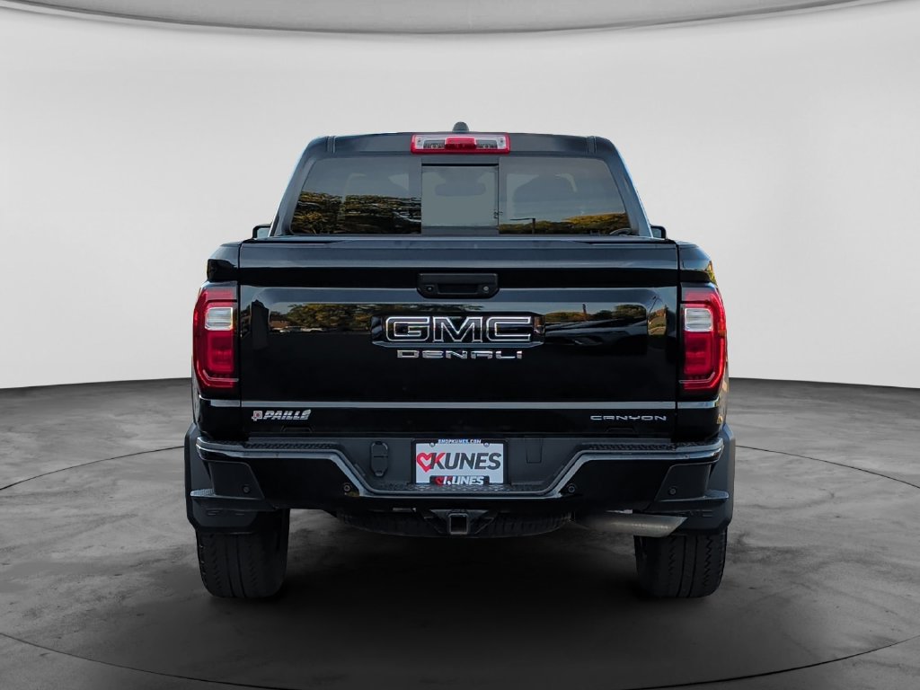 Used 2024 GMC Canyon Denali AWD/4WD image 6