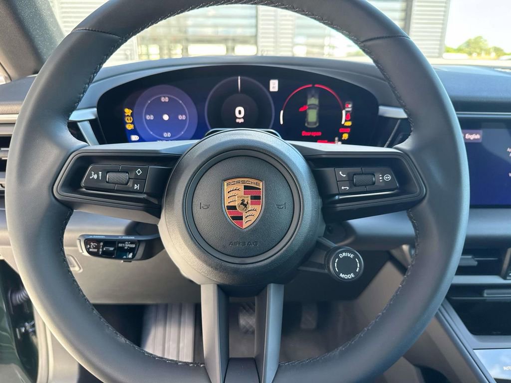 New 2026 Porsche Macan Electric RWD image 24