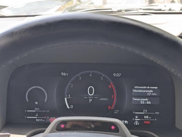 Used 2025 Lexus GX 550 w/ Cold Area Package AWD/4WD image 16