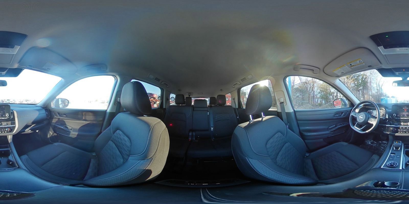 Used 2025 Nissan Pathfinder SV image 45