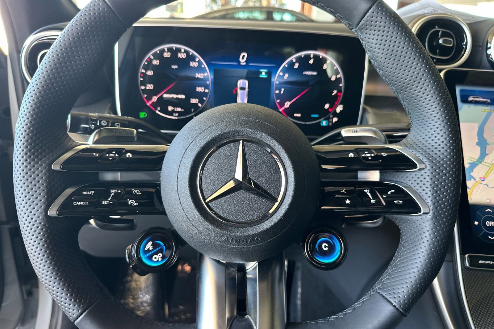 Used 2026 Mercedes-Benz GLC 43 AMG 4MATIC image 31