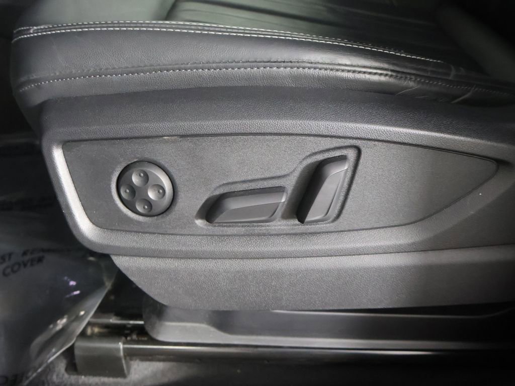 Used 2023 Audi Q5 2.0T Premium w/ Convenience Package image 33