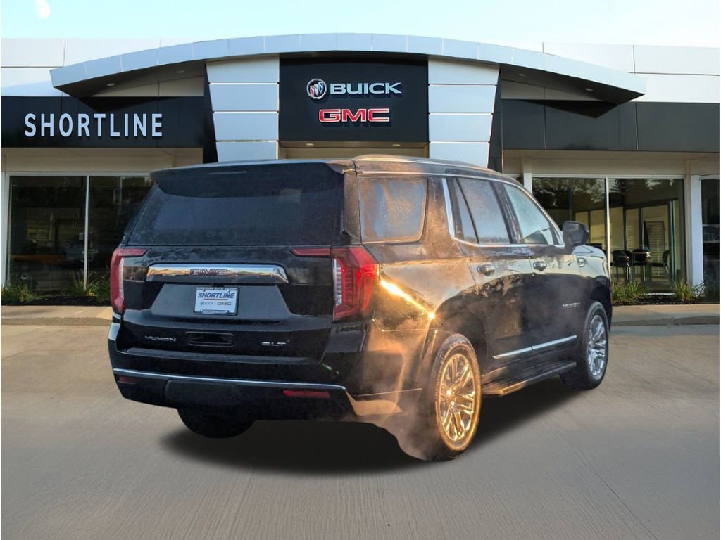 Used 2024 GMC Yukon SLT AWD/4WD image 3