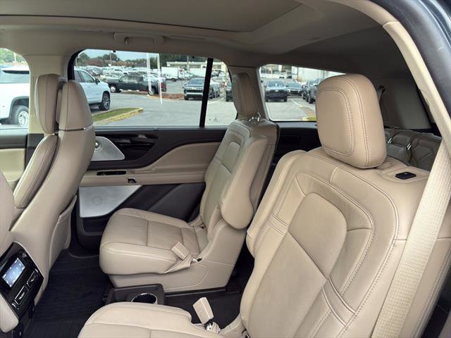 Used 2021 Lincoln Aviator Reserve w/ Equipment Group 202A image 14