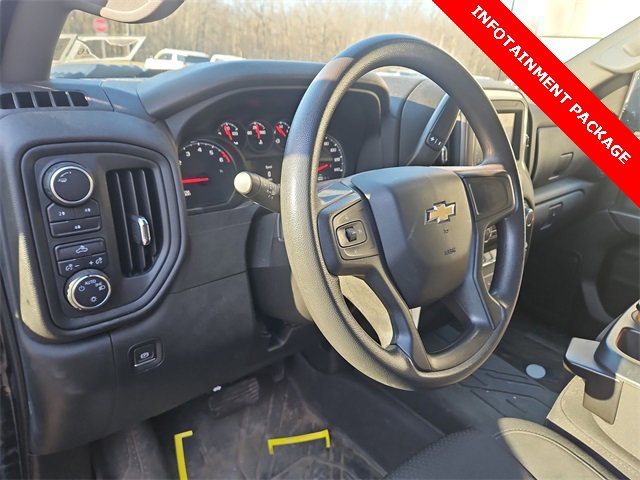 Used 2022 Chevrolet Silverado 2500 Custom w/ Custom Convenience Package image 8