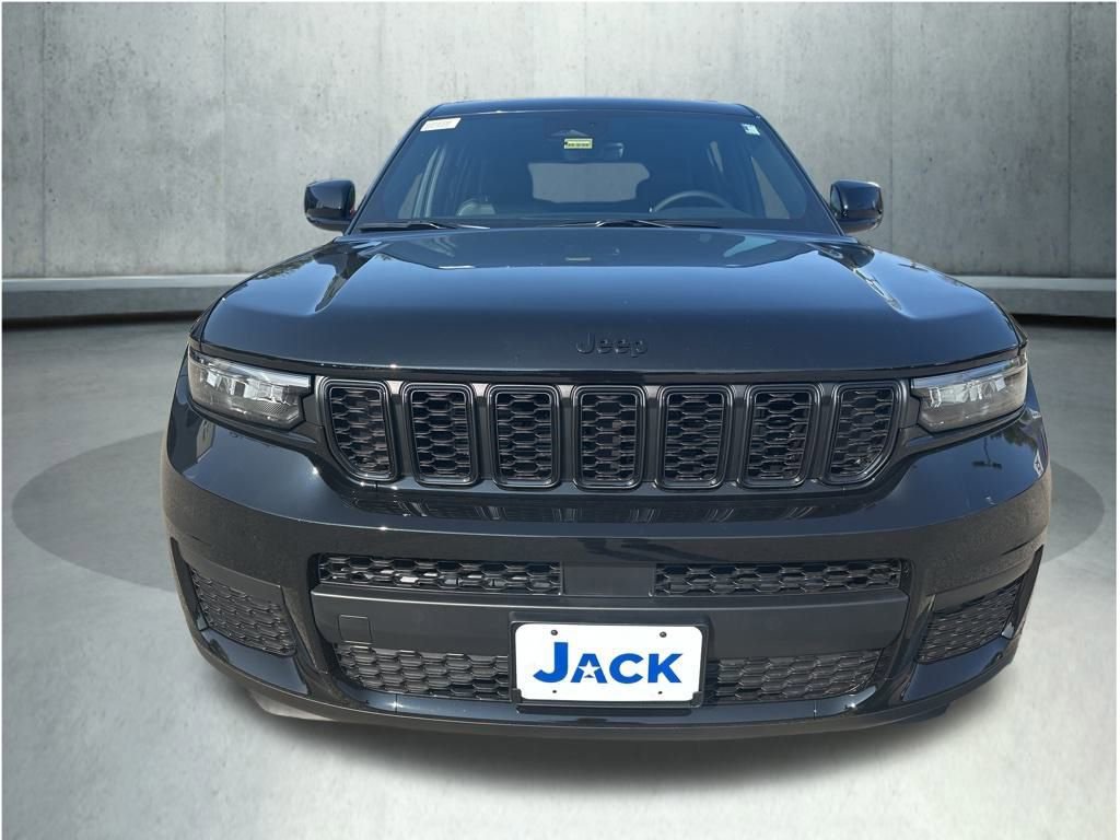 New 2025 Jeep Grand Cherokee L Altitude image 5