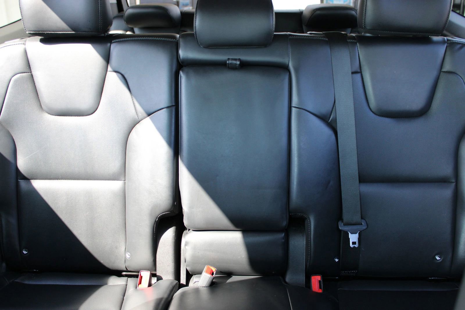 Used 2021 Kia Telluride LX FWD image 19