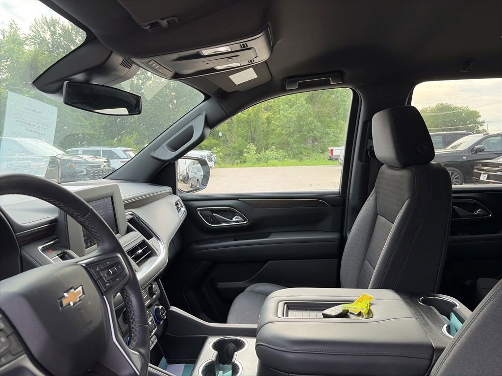 Used 2024 Chevrolet Tahoe LS AWD/4WD image 16