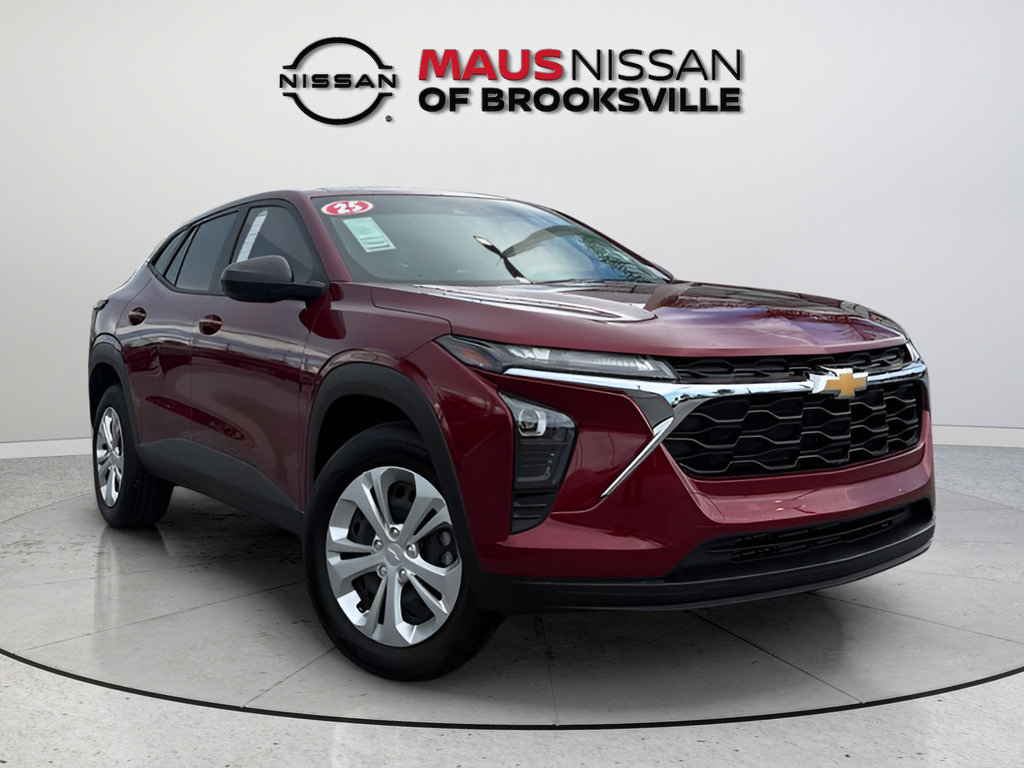 Used 2025 Chevrolet Trax LS FWD 360° Tour