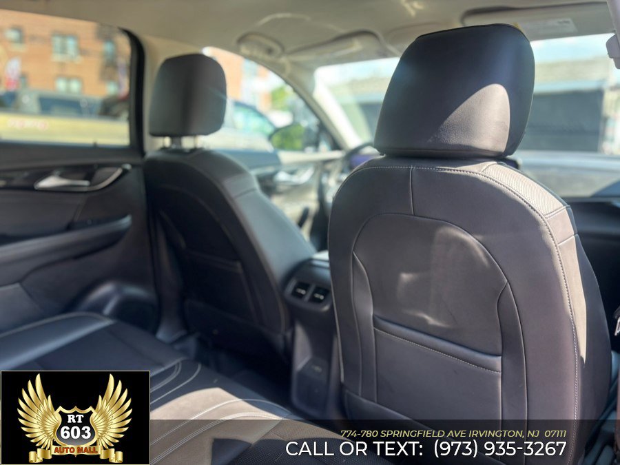 Used 2024 Buick Envision Preferred AWD/4WD image 10