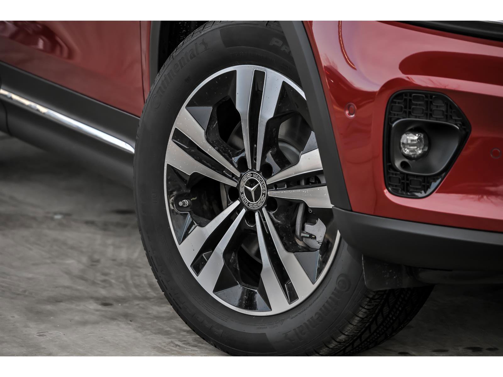 New 2026 Mercedes-Benz GLB 250 4MATIC image 3