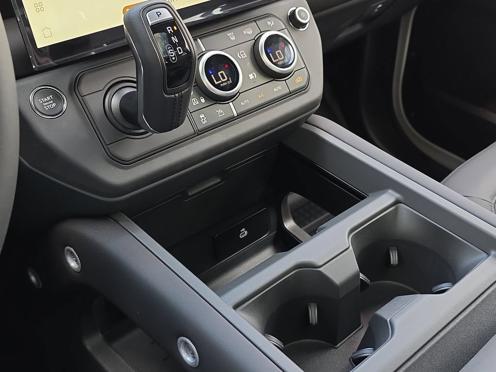 New 2026 Land Rover Defender 110 S AWD/4WD image 24