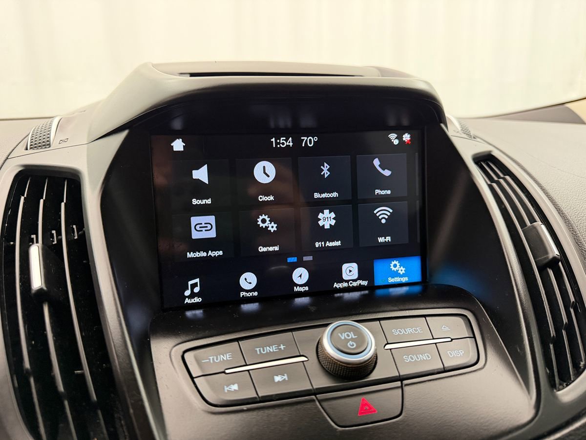 Used 2017 Ford Escape SE w/ SE Leather Comfort Package FWD image 18