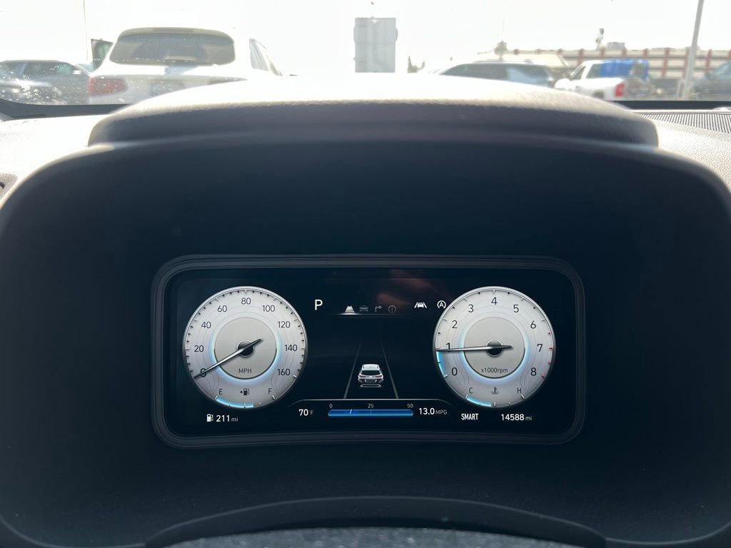 Used 2022 Hyundai Kona Limited FWD image 15
