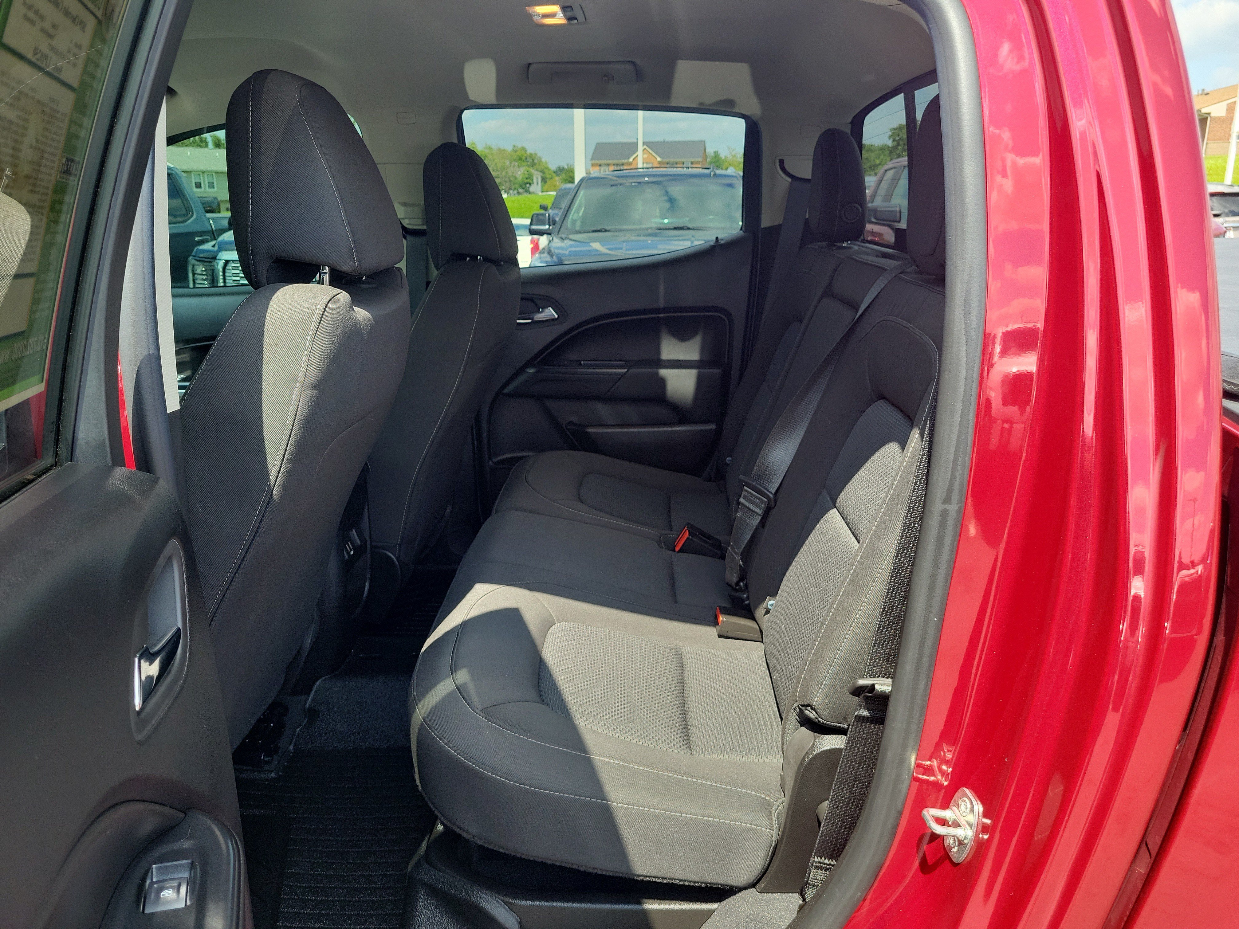 Used 2019 Chevrolet Colorado LT w/ LT Convenience Package AWD/4WD image 13