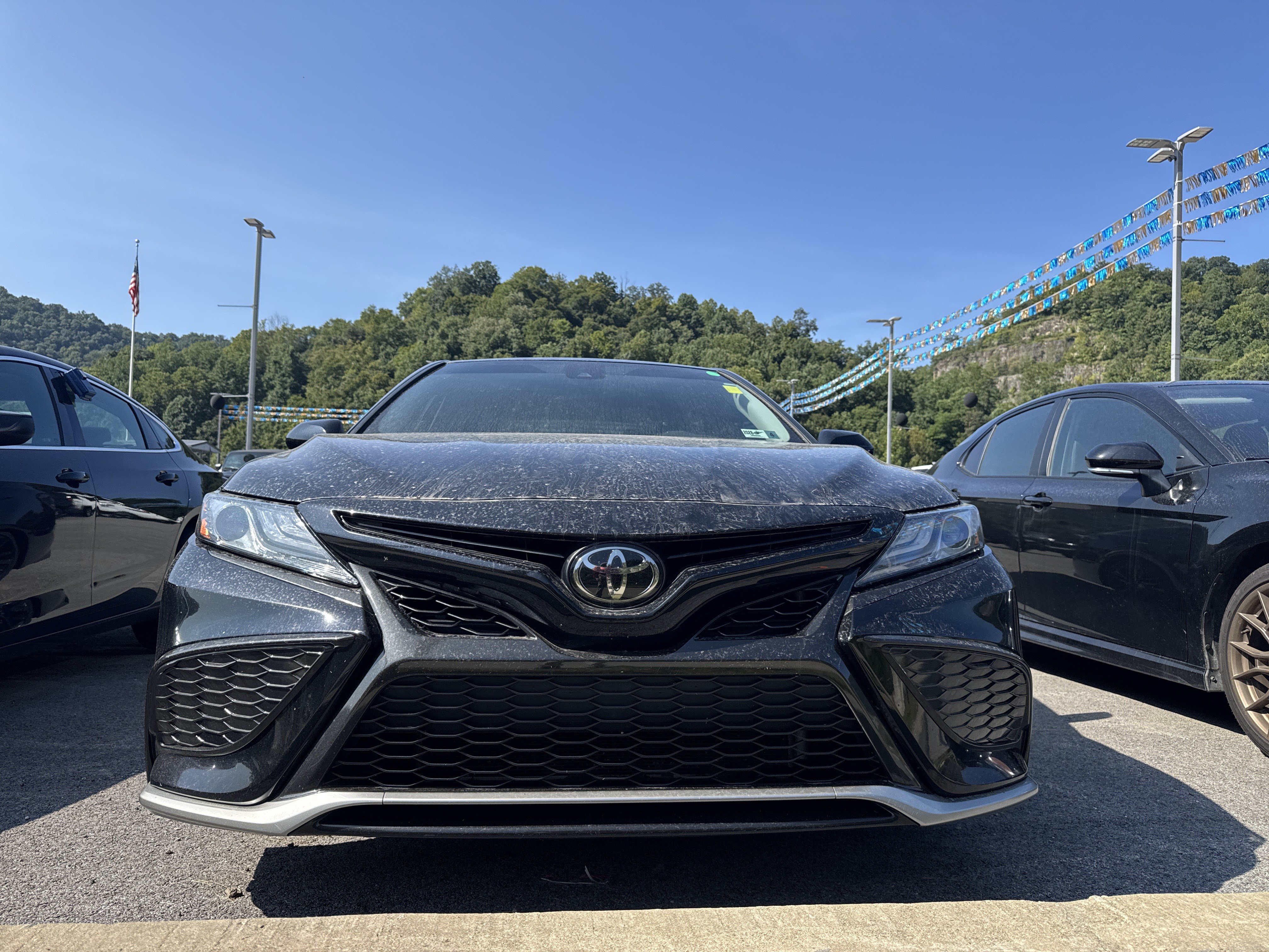 Used 2023 Toyota Camry XSE w/ Cold Weather Package FWD image 3