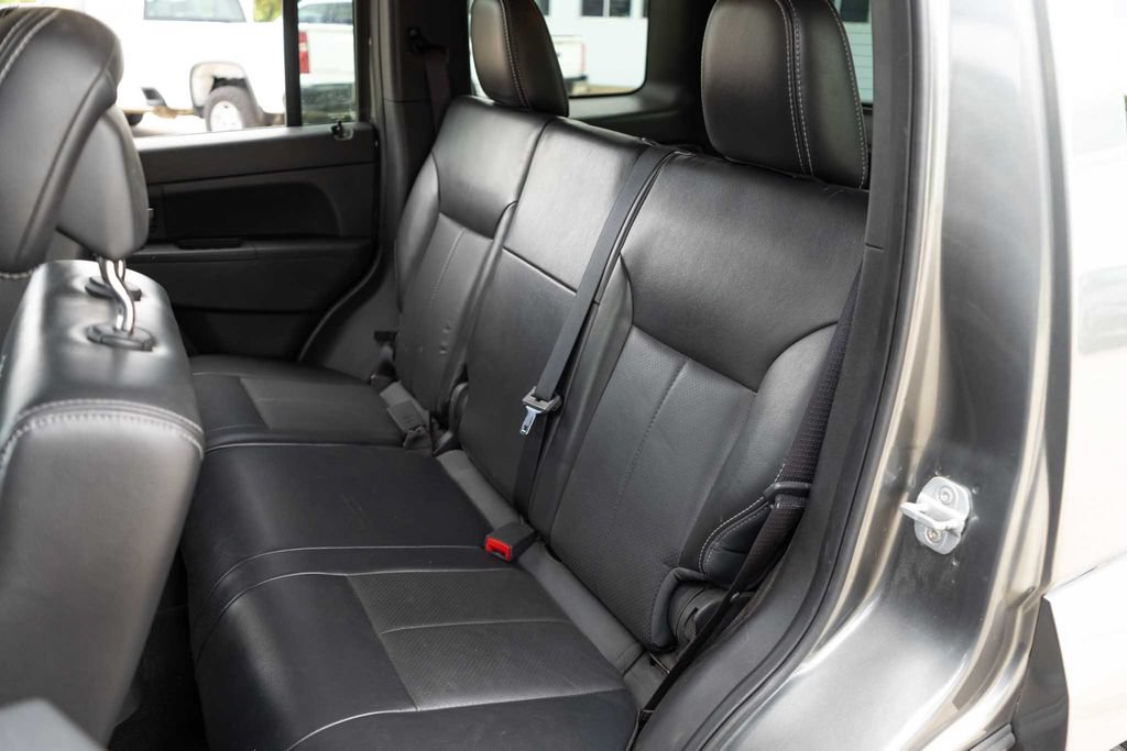 Used 2012 Jeep Liberty Sport AWD/4WD image 14