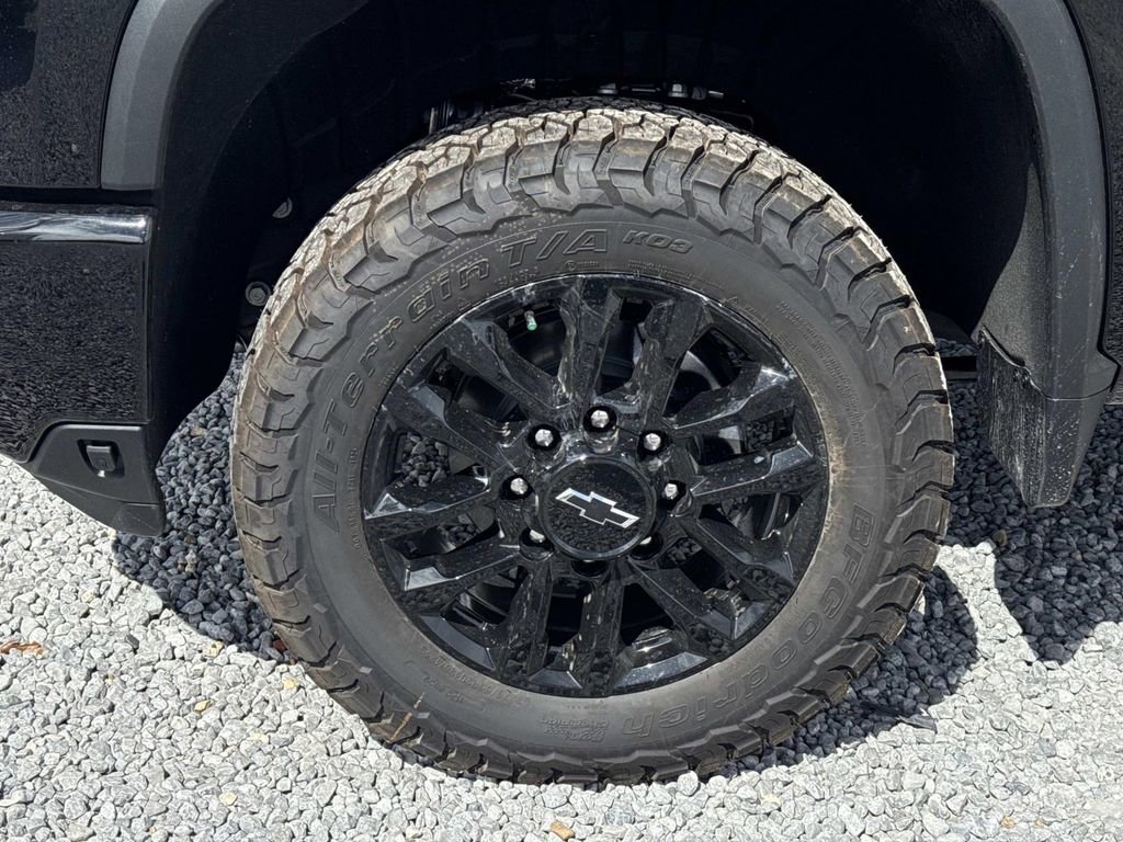 New 2026 Chevrolet Silverado 2500 LT w/ Trail Boss Package image 4