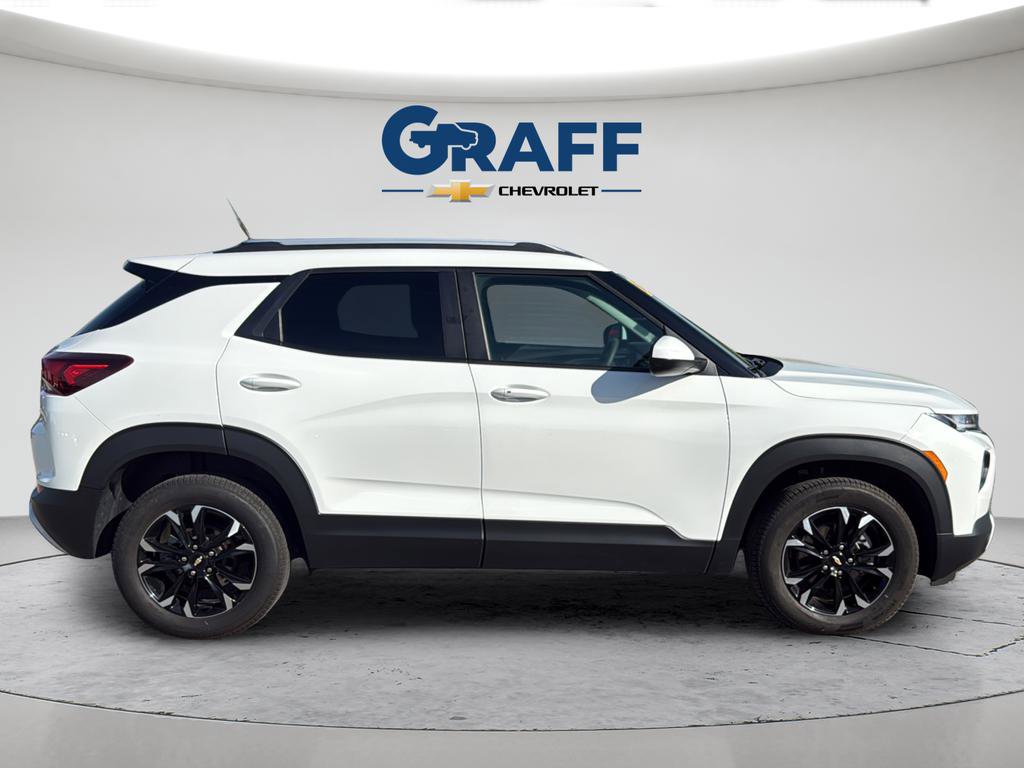 Used 2023 Chevrolet TrailBlazer LT w/ Convenience Package AWD/4WD image 9