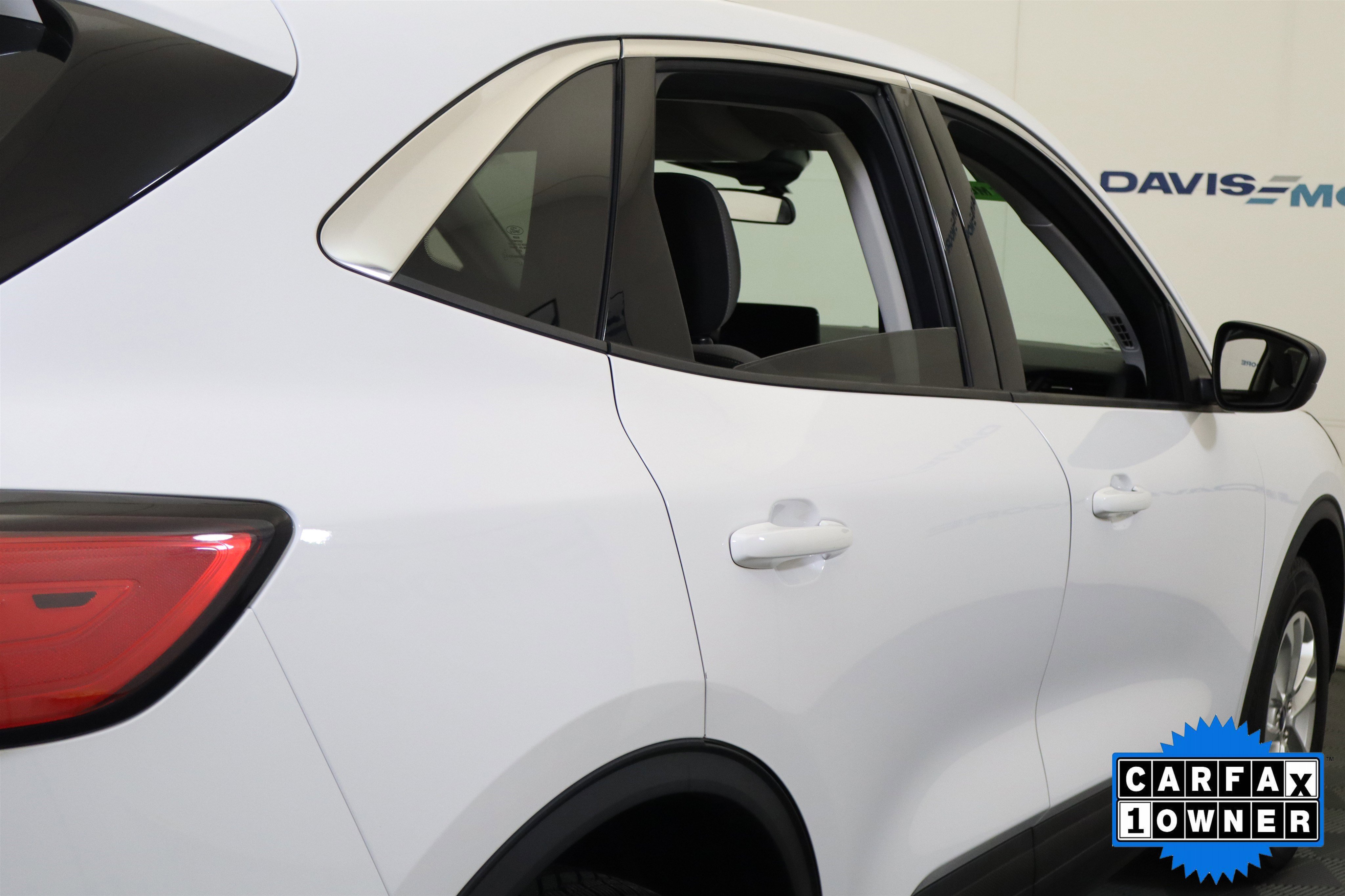 Used 2022 Ford Escape SE image 6