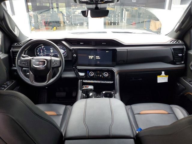 Used 2024 GMC Sierra 1500 AT4 w/ Technology Package AWD/4WD image 12