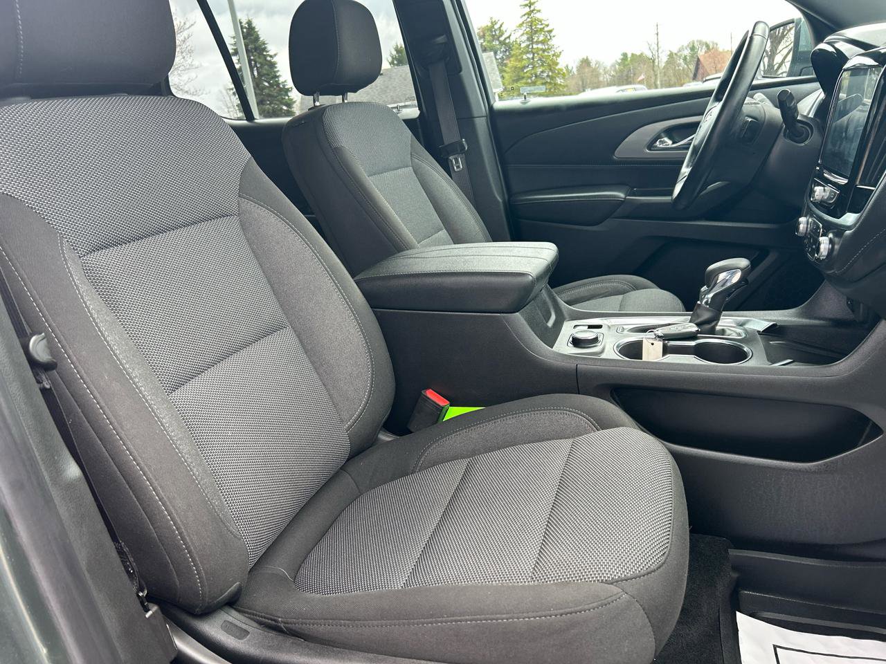 Used 2023 Chevrolet Traverse LT w/ LPO, Floor Liner Package AWD/4WD image 30
