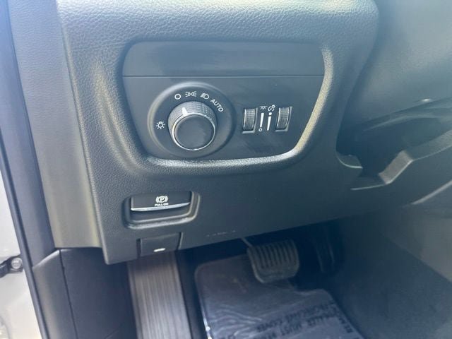 New 2026 Jeep Grand Cherokee Laredo X AWD/4WD image 8