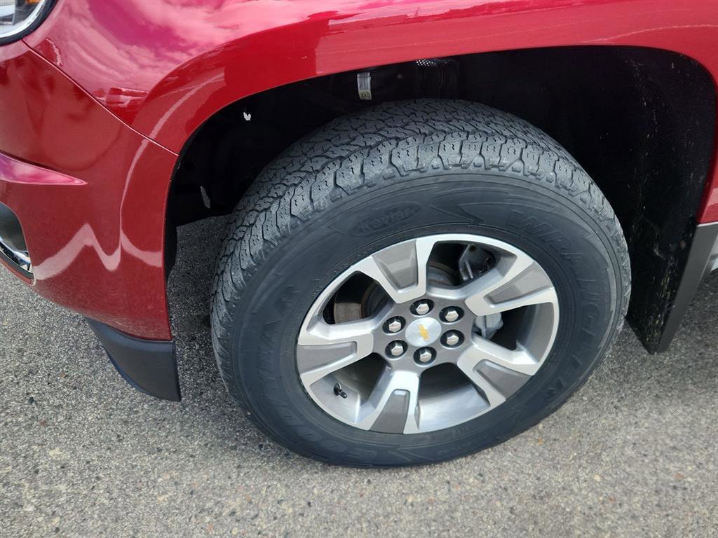 Used 2018 Chevrolet Colorado Z71 AWD/4WD image 9