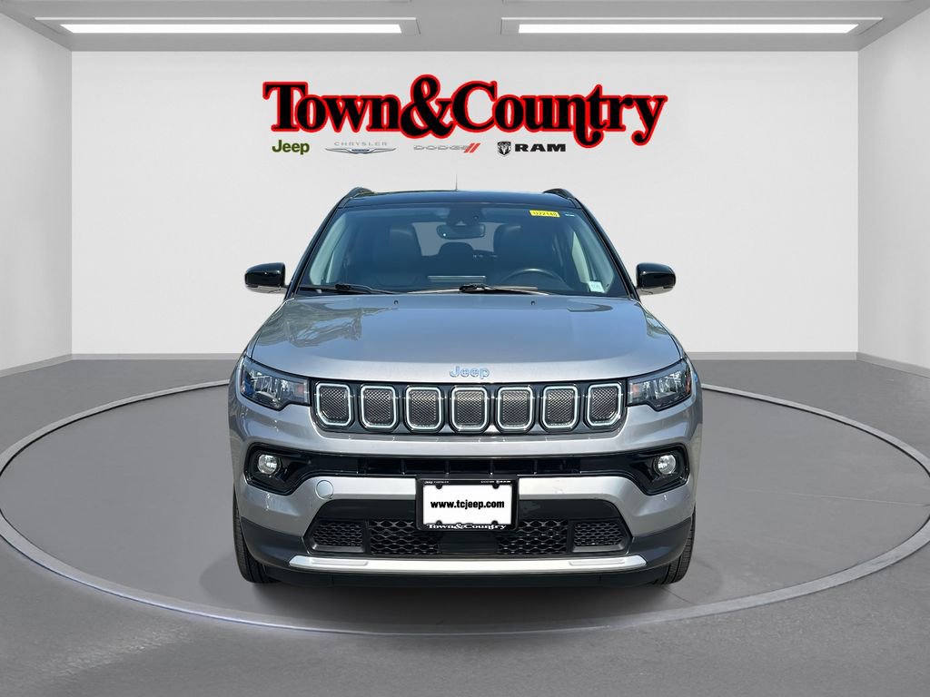 Certified 2022 Jeep Compass Limited w/ Sun and Sound Group AWD/4WD image 3