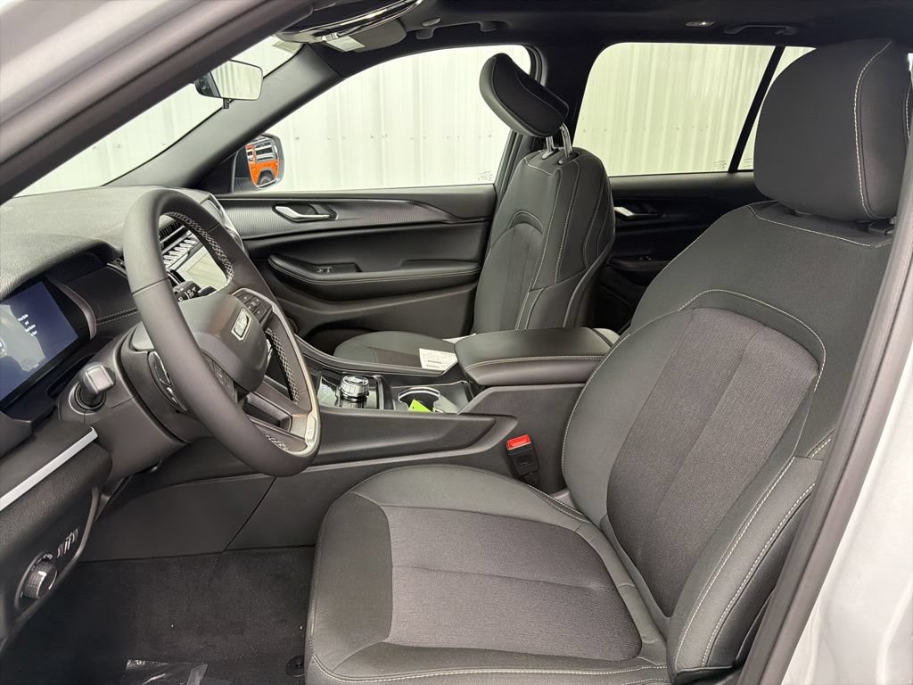 New 2026 Jeep Grand Cherokee Laredo X RWD image 14
