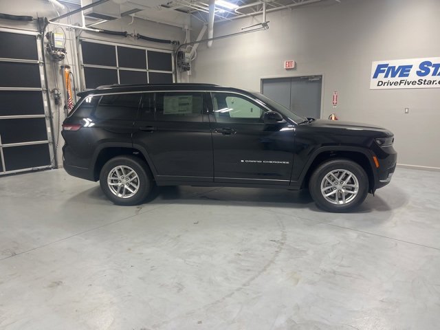 New 2025 Jeep Grand Cherokee L Laredo w/ Luxury Tech Group I