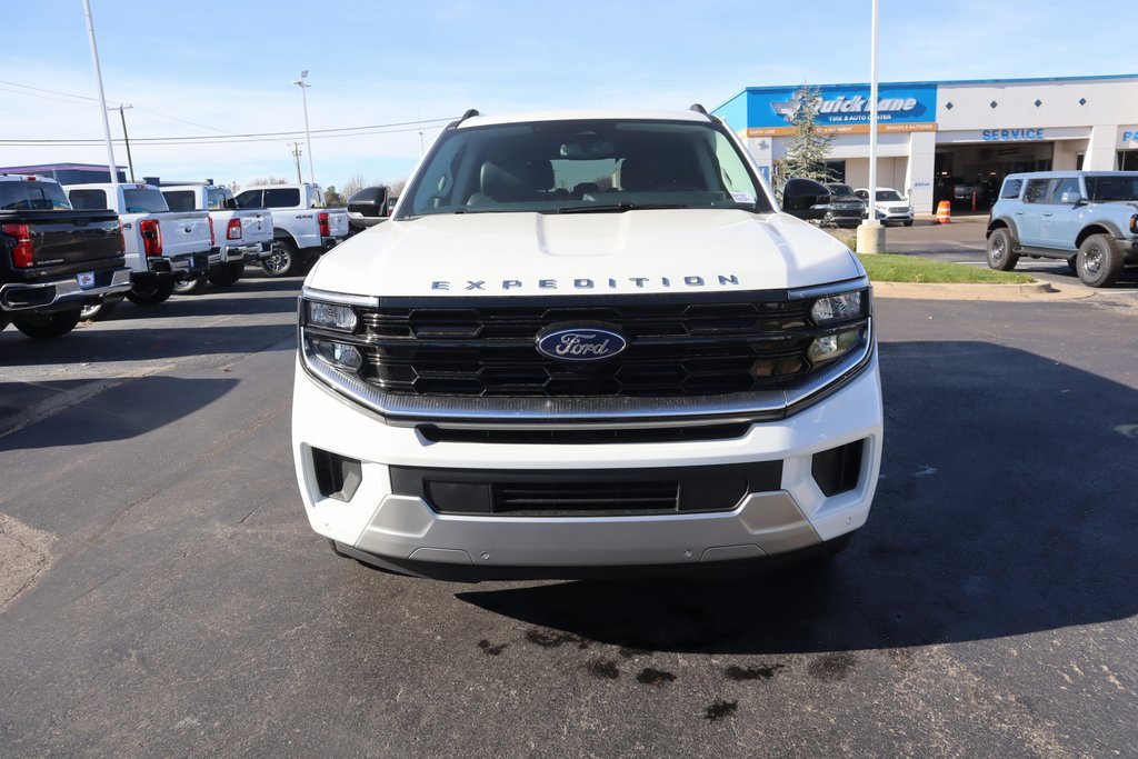 New 2025 Ford Expedition Platinum w/ Driver's Package image 10