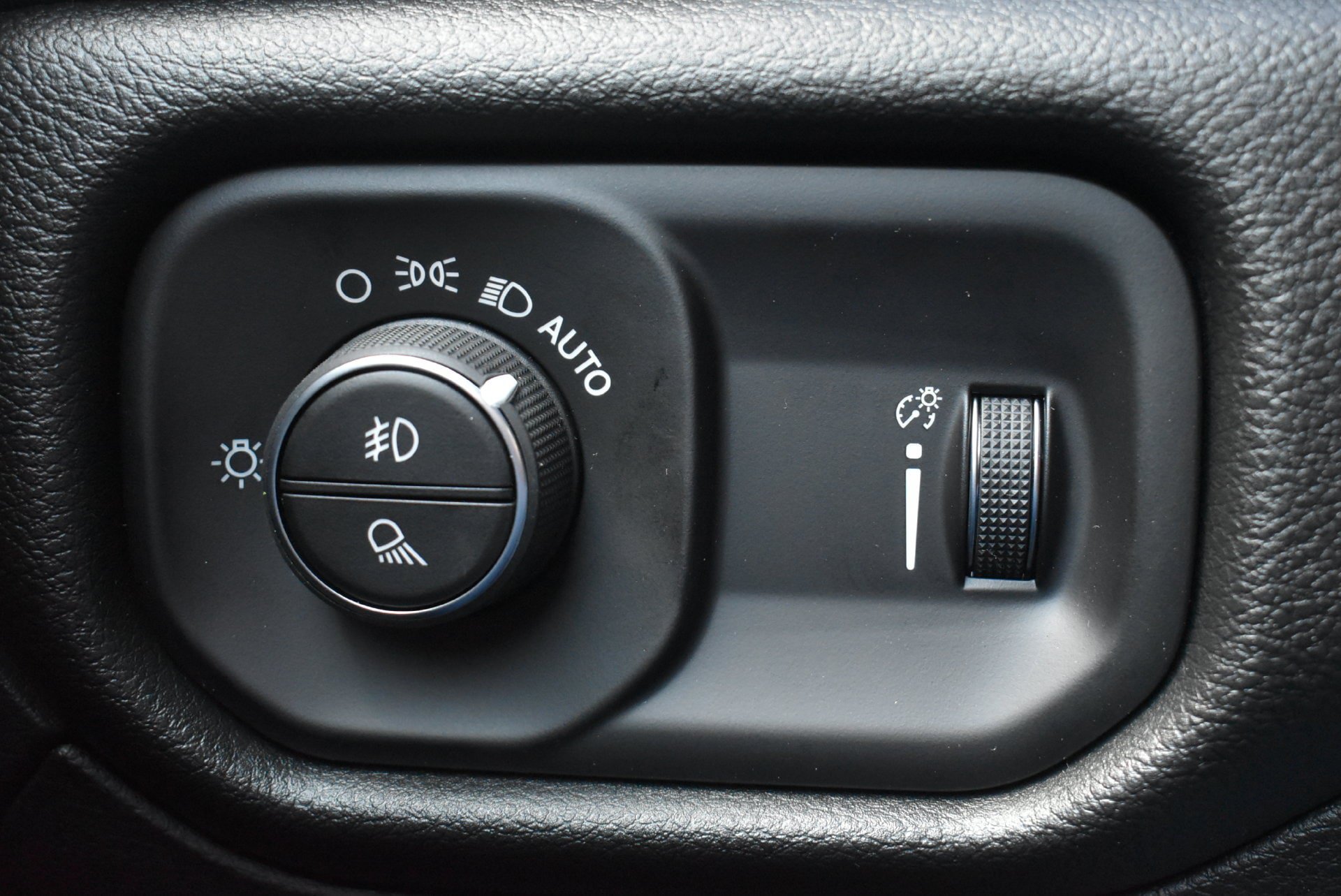 New 2026 RAM 1500 Tradesman AWD/4WD image 17