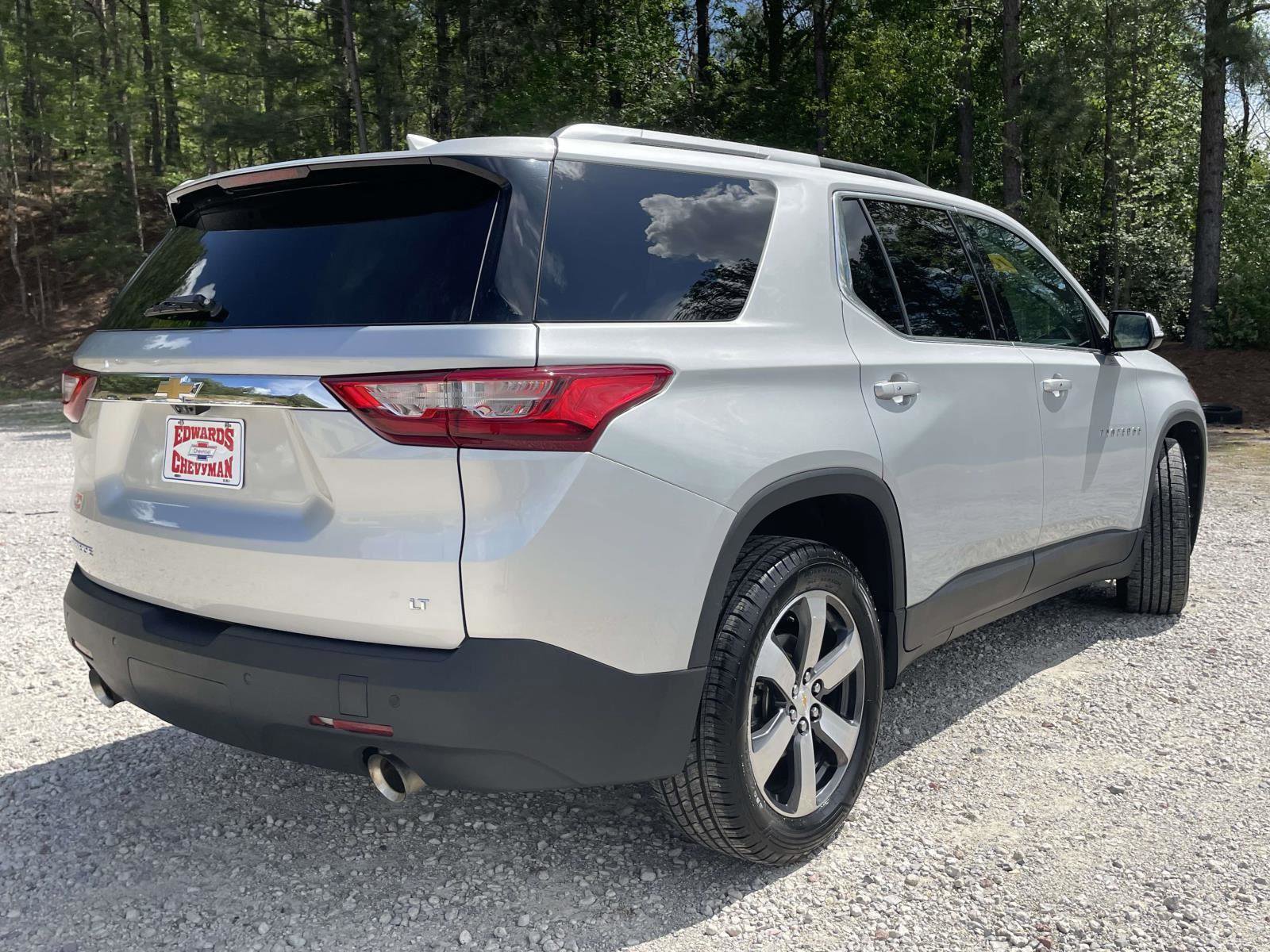 Used 2018 Chevrolet Traverse LT image 22