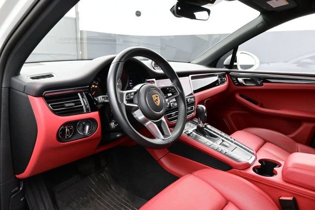Certified 2021 Porsche Macan S AWD/4WD image 4