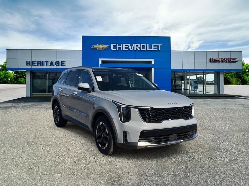 Used 2025 Kia Sorento S w/ Panoramic Sunroof Package