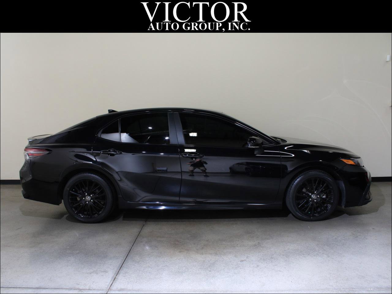 Used 2022 Toyota Camry SE FWD image 8