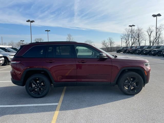 New 2026 Jeep Grand Cherokee Limited w/ Limited Altitude Package AWD/4WD image 9