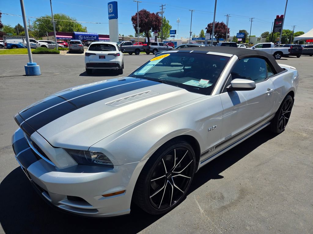 Used 2013 Ford Mustang GT Premium RWD image 20