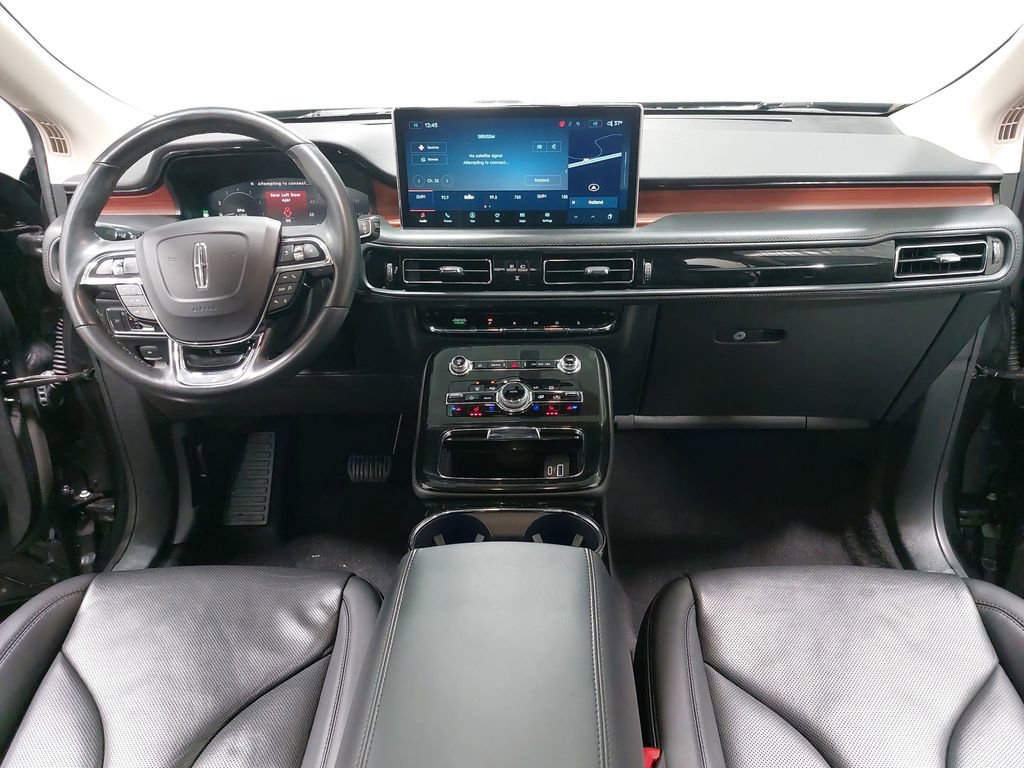 Used 2022 Lincoln Nautilus Reserve image 9