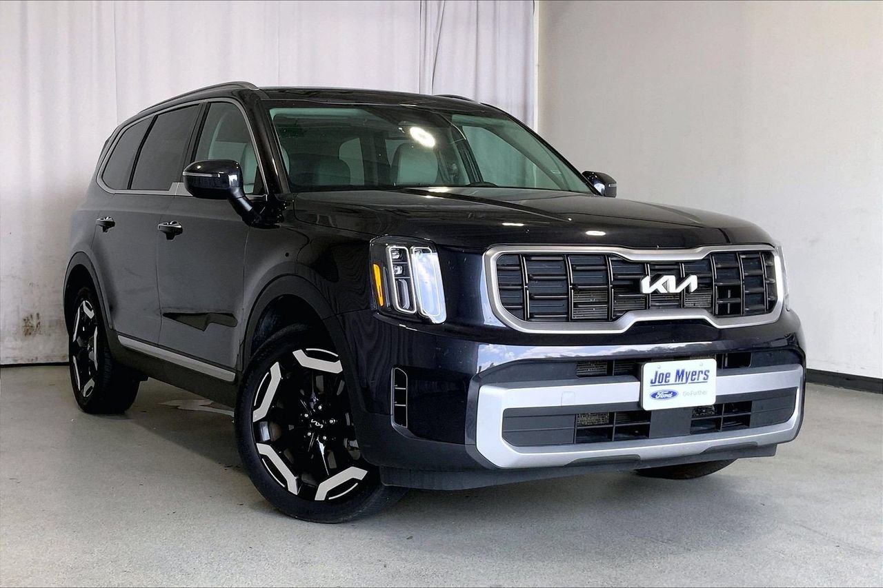 Used 2025 Kia Telluride S FWD image 1