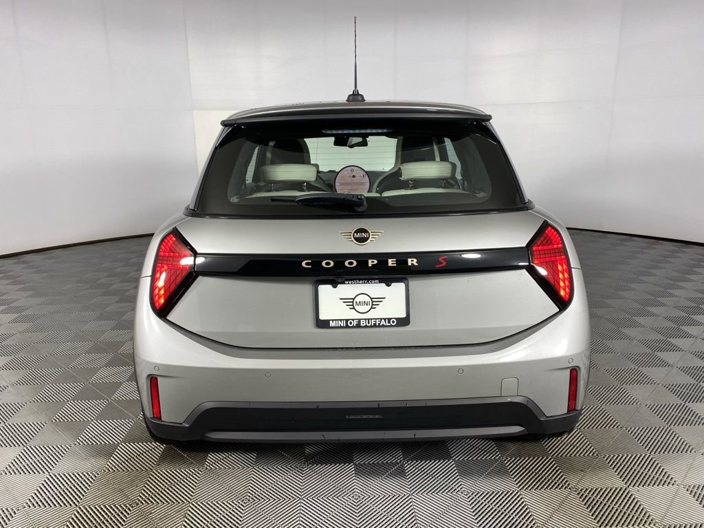 Certified 2025 MINI Cooper S image 19