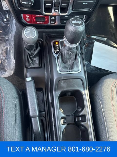 Used 2024 Jeep Wrangler Unlimited Rubicon AWD/4WD image 15