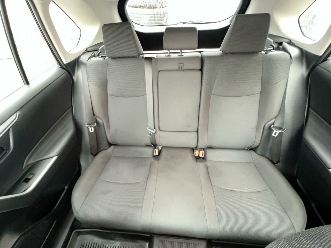 Used 2024 Toyota RAV4 LE AWD/4WD image 23