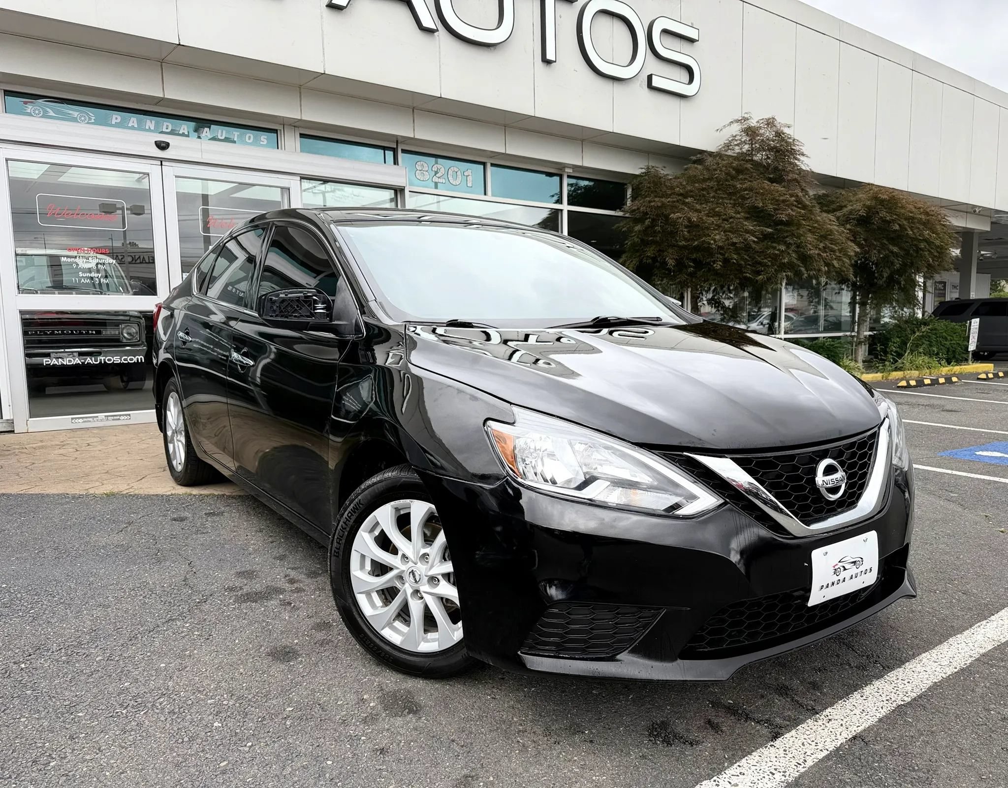 Used 2019 Nissan Sentra SV FWD image 1